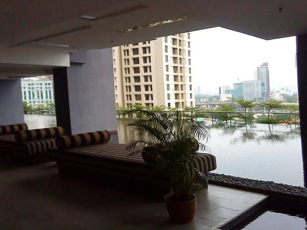 Myhabitat Service Studios联系方式